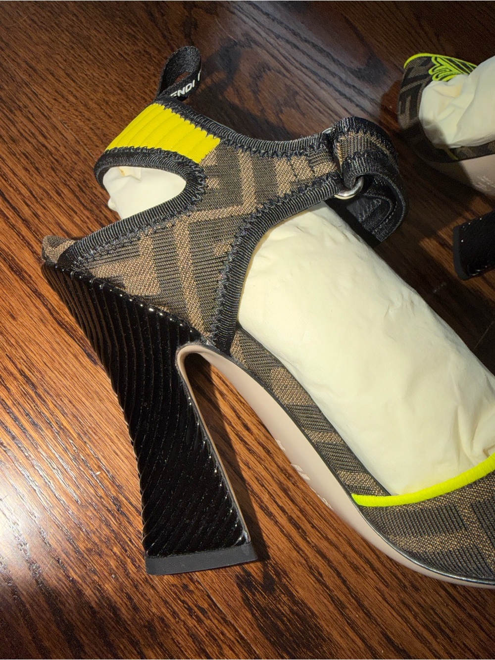 Fendi Strap Heels - Picture 4 of 6